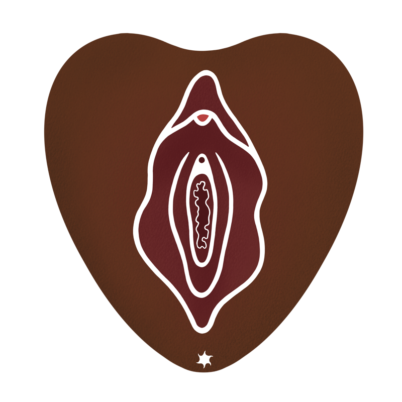 Ansicht einer Vulva in dunkler Hautfarbe und rosafarbenen Vulvalippen. Die Vulvalippen sind geöffnet, sodass das Hymen und die Eingänge zu Vagina und Harnröhre erkennbar sind.